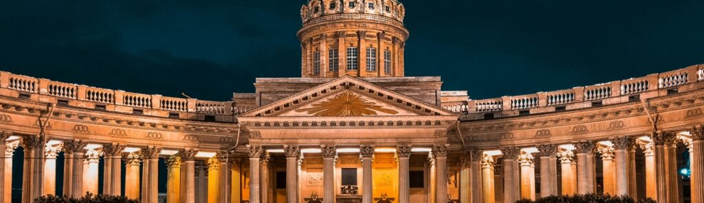 Guides touristiques à Saint Petersbourg
