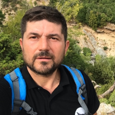 Vladimir Haxhiraj guide touristique en Albanie