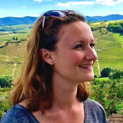 Julie Tran guide accompagnatrice de voyage en Auvergne