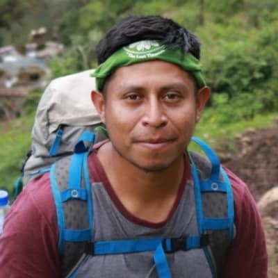 Salvador Coquix guide accompagnateur de voyage au Guatemala