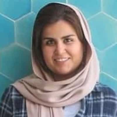 Farya Mokhaberi guide accompagnatrice de voyage en Iran