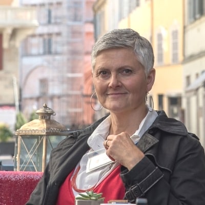 Daniela Lanfredi guide accompagnatrice de voyage en Emilie-Romagne en Italie