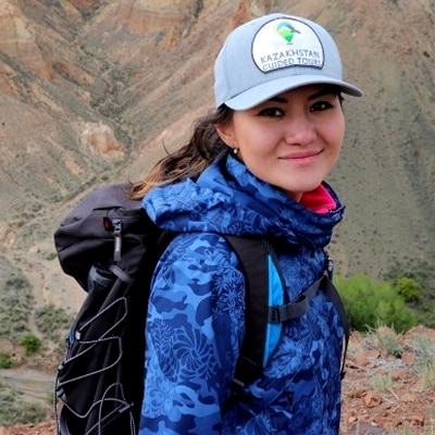Madina Meldekhanova guide accompagnatrice de voyage au Kazakhstan