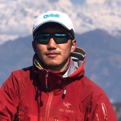 Suresh Gurung guide touristique au Népal