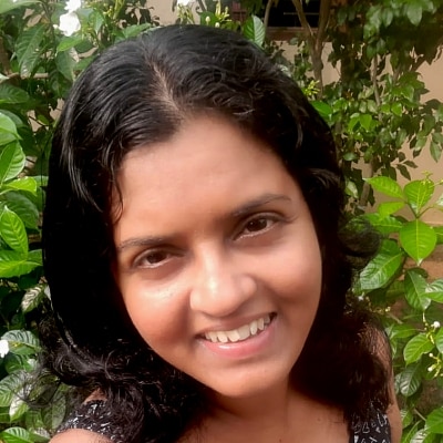 Isanka Gunawardhana guide accompagnatrice de voyage au Sri Lanka