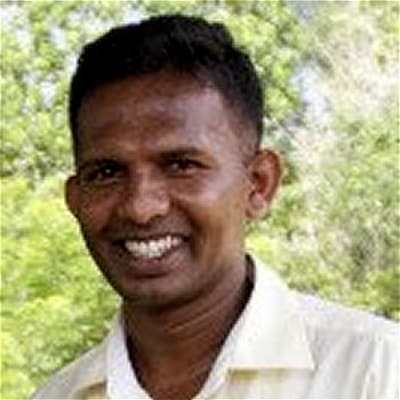 Suresh Rupasinghe guide accompagnateur de voyage au Sri Lanka