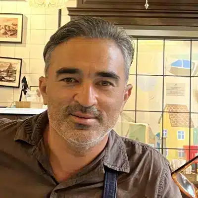 Aziz Khalmuradov guide touristique en Ouzbékistan