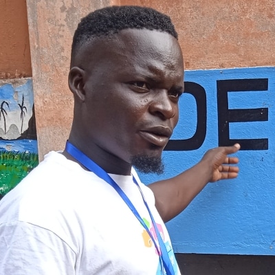 Kpade Julien Bavi guide touristique au Bénin
