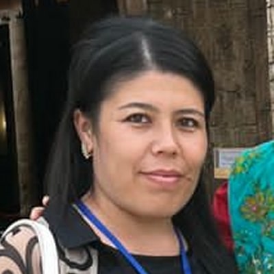 Nargiz Mayliyeva guide touristique en Ouzbékistan