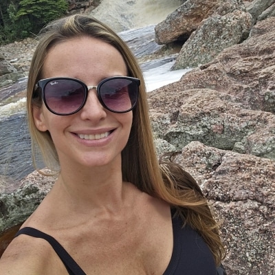Renata Marins